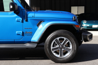 ジープ ラングラー アンリミテッド　サハラ　スカイワンタッチパワートップ4WD