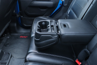 ジープ ラングラー アンリミテッド　サハラ　スカイワンタッチパワートップ4WD