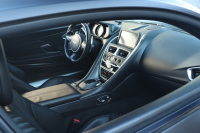 アストンマーティン DB11 V8