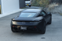 アストンマーティン DB11 V8