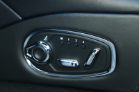 アストンマーティン DB11 V8