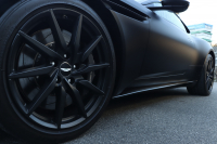 アストンマーティン DB11 V8