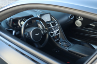 アストンマーティン DB11 V8