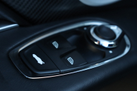 アストンマーティン DB11 V8