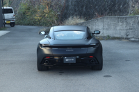 アストンマーティン DB11 V8