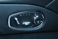 アストンマーティン DB11 V8