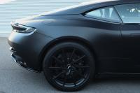 アストンマーティン DB11 V8