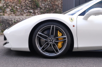 フェラーリ 488スパイダー F1DCT左ハンドル