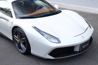 フェラーリ 488スパイダー F1DCT左ハンドル