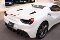 フェラーリ 488スパイダー F1DCT左ハンドル