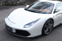 フェラーリ 488スパイダー F1DCT左ハンドル