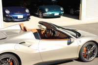 フェラーリ 488スパイダー F1DCT左ハンドル