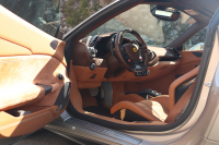 フェラーリ 488スパイダー F1DCT左ハンドル