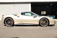 フェラーリ 488スパイダー F1DCT左ハンドル