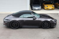 ポルシェ 911(Type992) カレラ4GTSカブリオレ