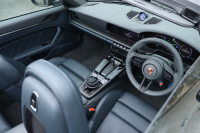 ポルシェ 911(Type992) カレラ4GTSカブリオレ