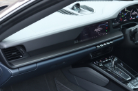 ポルシェ 911(Type992) カレラ4GTSカブリオレ