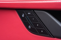 ポルシェ 911(Type992) カレラGTSカブリオレ