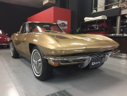 シボレー コルベット C2　スプリットウインドウ