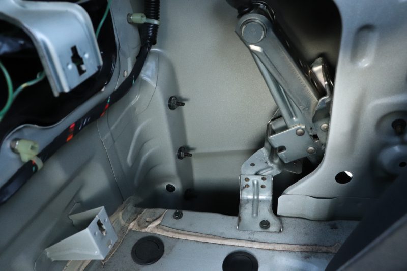 左リアの状態は綺麗です。