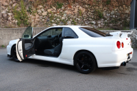 日産 スカイライン GT-R V-spec