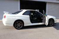 日産 スカイライン GT-R ベースグレード