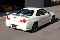 日産 スカイライン GT-R ベースグレード