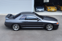 日産 スカイライン GT-R ベースグレード