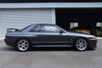 日産 スカイライン GT-R ベースグレード