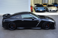 日産 GT-R Black edition