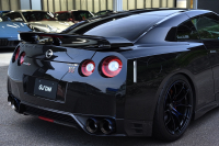 日産 GT-R Black edition