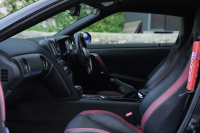 日産 GT-R Black edition