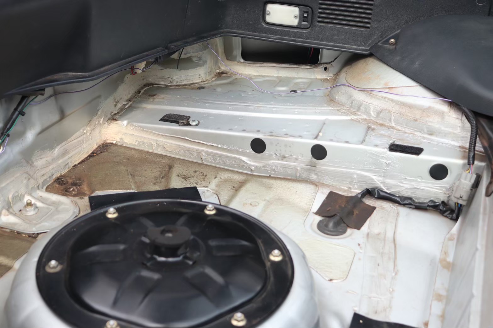 80スープラ リアフロア内部