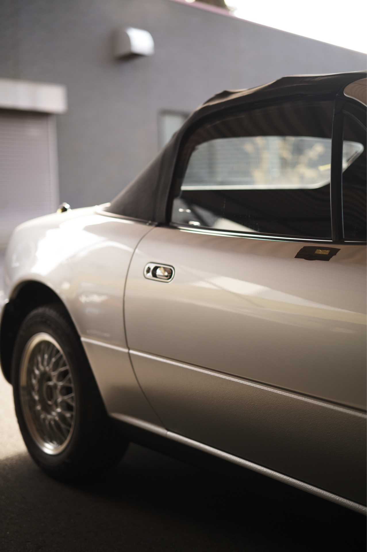 ユーノスロードスターのサイドビュー