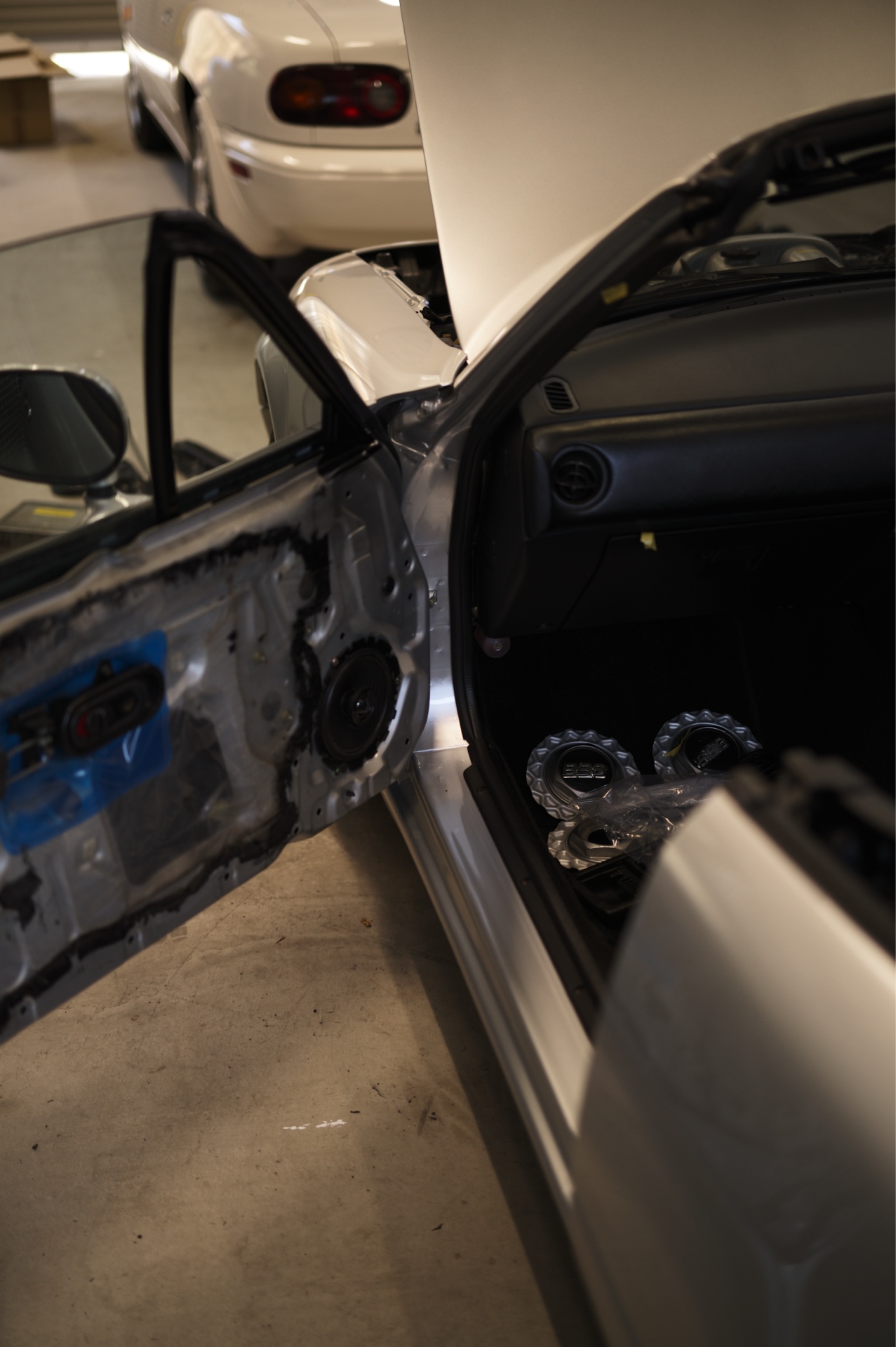 ユーノスロードスターのドア内側整備